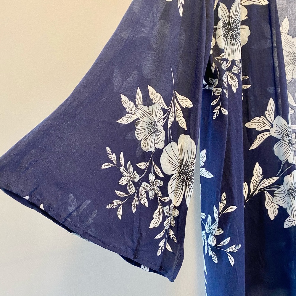 Floral Kimono - Picture 4 of 4